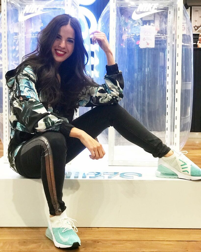 Hola viernes!!! Sos lindo lindo!!! Casi tanto como las zapas que tengo puestas q...