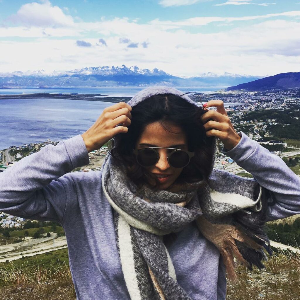Buen Día !!! Hoy mucho frio!  Seguimos de viaje con mi mamá a disfrutar un poco ...