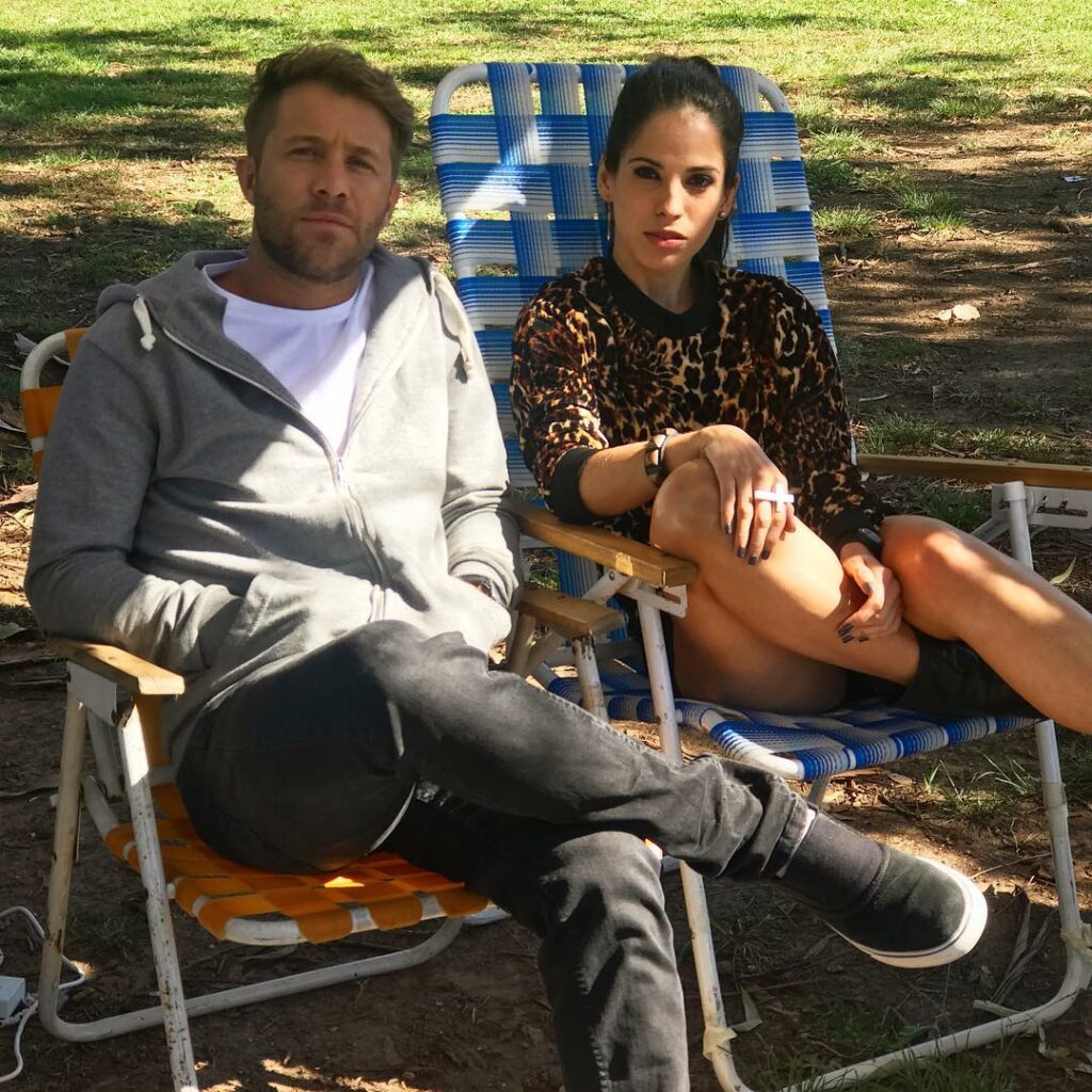 Arrancamos  @tepidountaxi así ellos #Rodri #Belén @nico__riera 
Feliz viernes a ...
