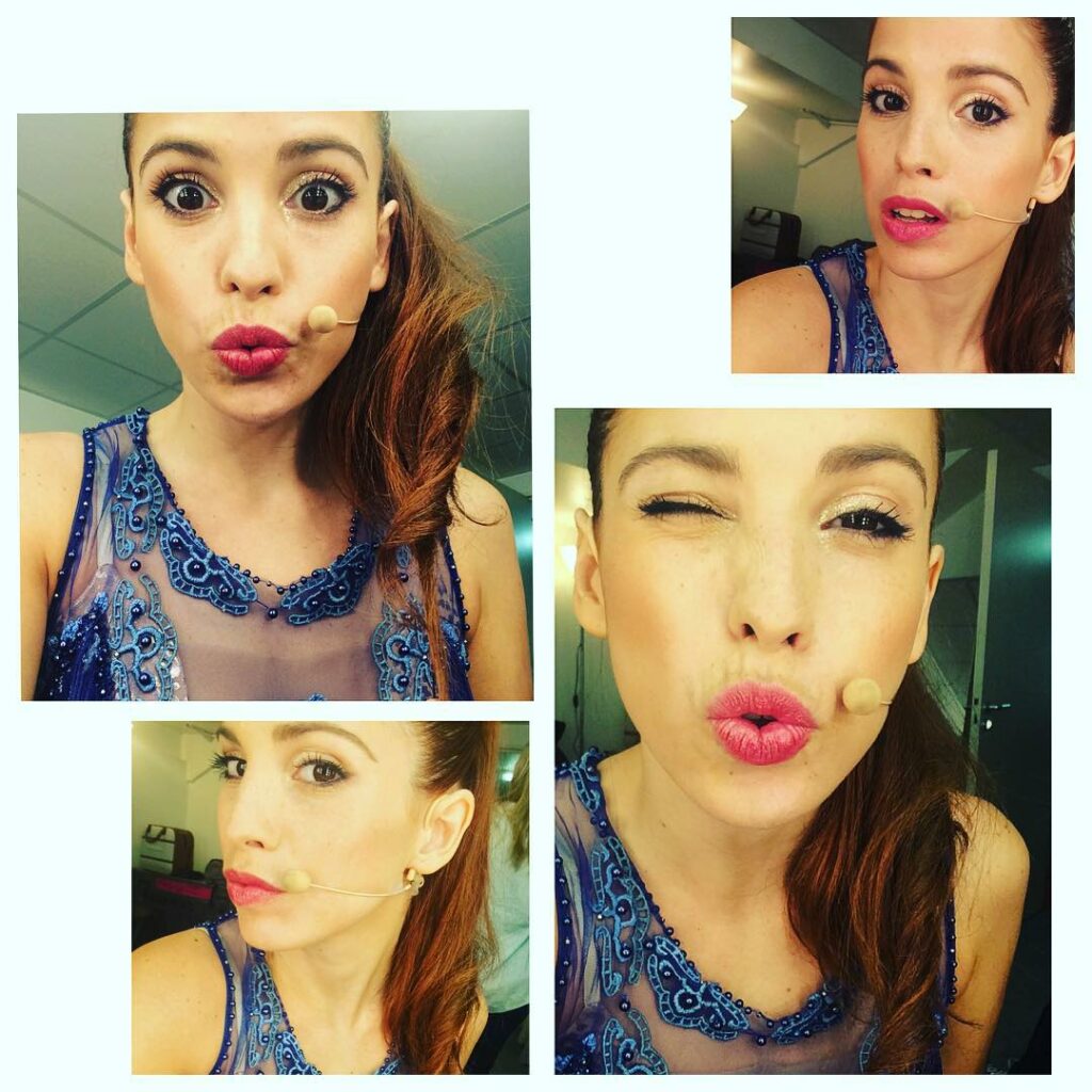 Lista listísima #Violettalive allá voy ! ...
