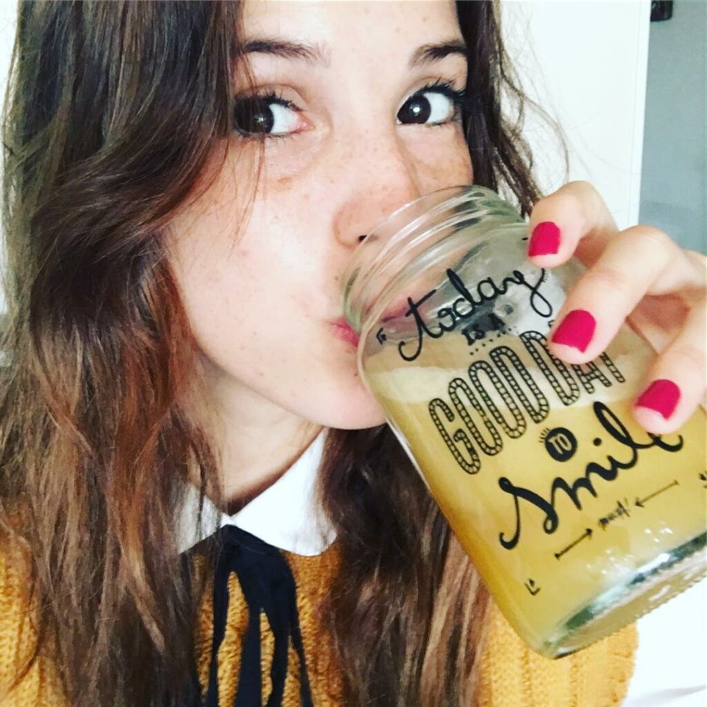 Buen día ! Arrancando este día con súper jugo de  si quieren ver cómo lo hice va...