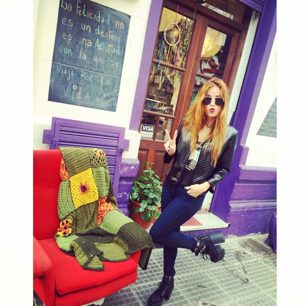 Hola amigos ! Mi look de hoy by @hadaclothes @masnegroficial @miuxshoes styling:...