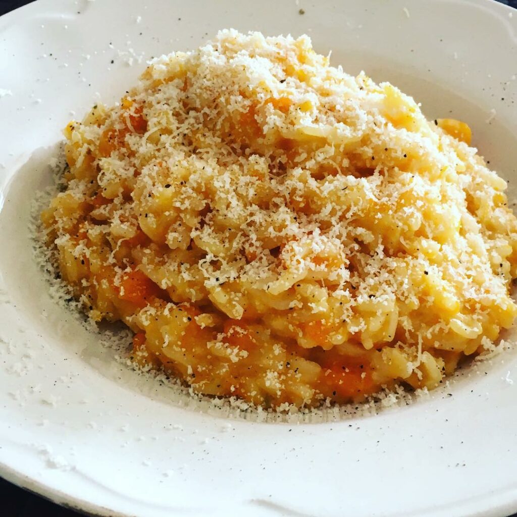 Almuerzo del día.. Risotto di zucca  des pe lo te ...