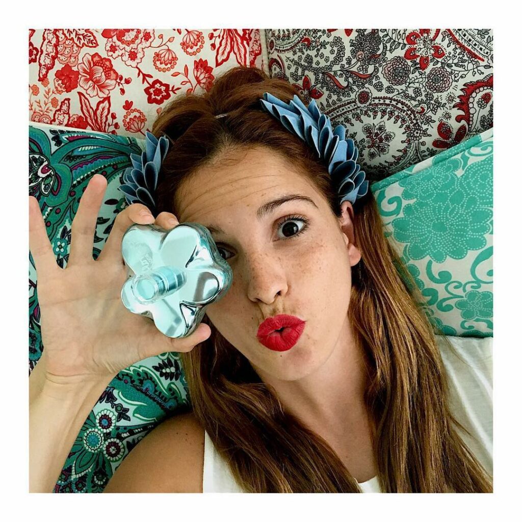 Chicas las invito a acompañarme mañana a las 18.30hs en el hall principal del DO...