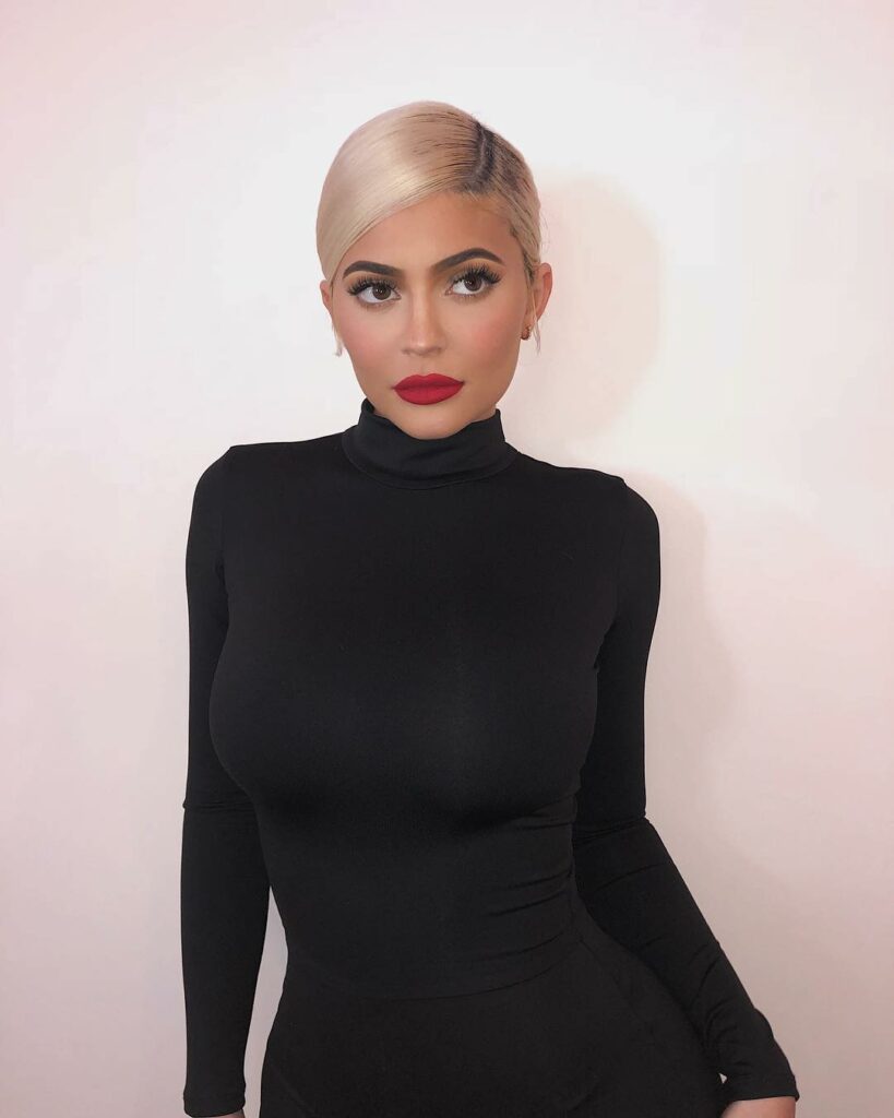 BITE ME  @kyliecosmetics...