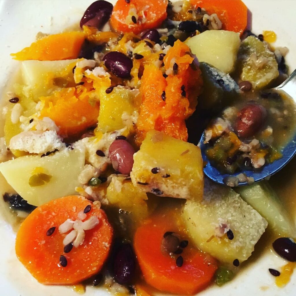 Luego de un día largo de #Ruggelaria relax y un buen plato de legumbres y verdur...