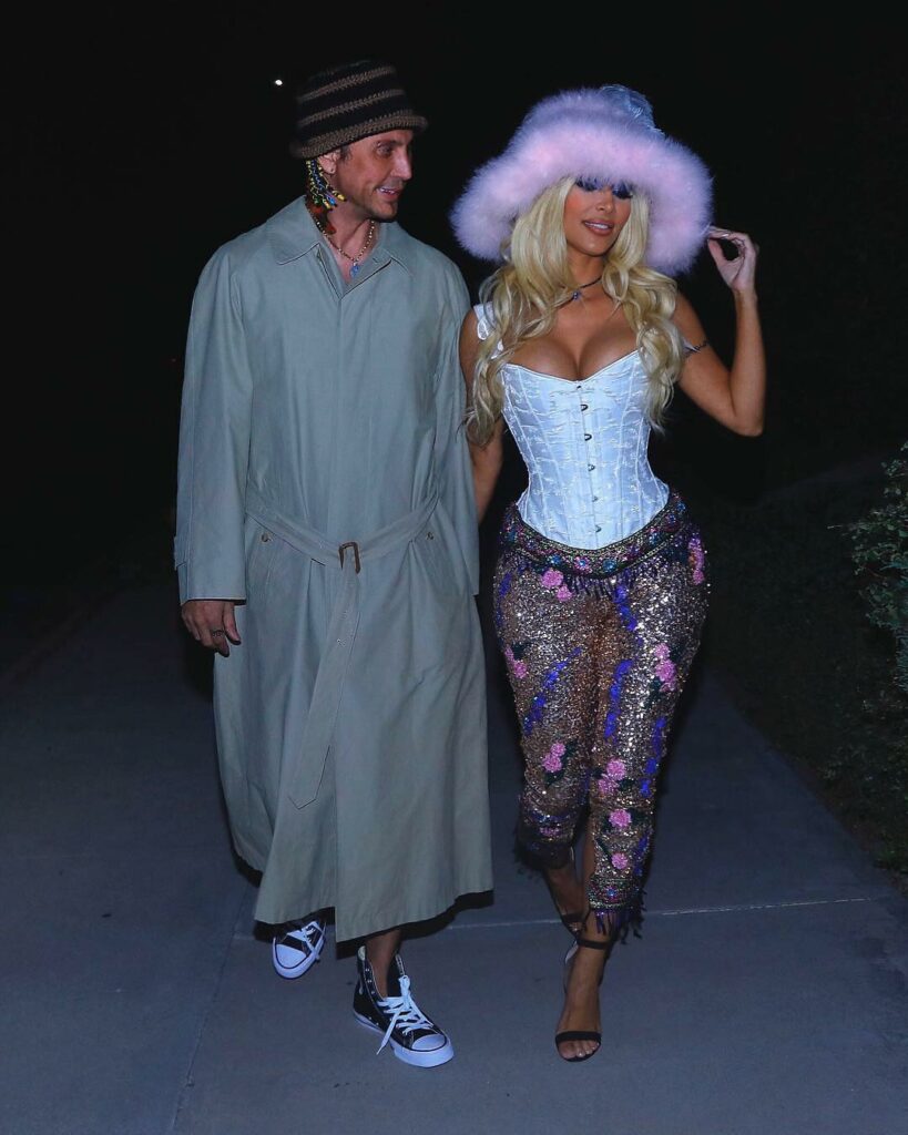 Pam Anderson & Tommy Lee. Love dressing up as these legends! Halloween 2018 @foo...
