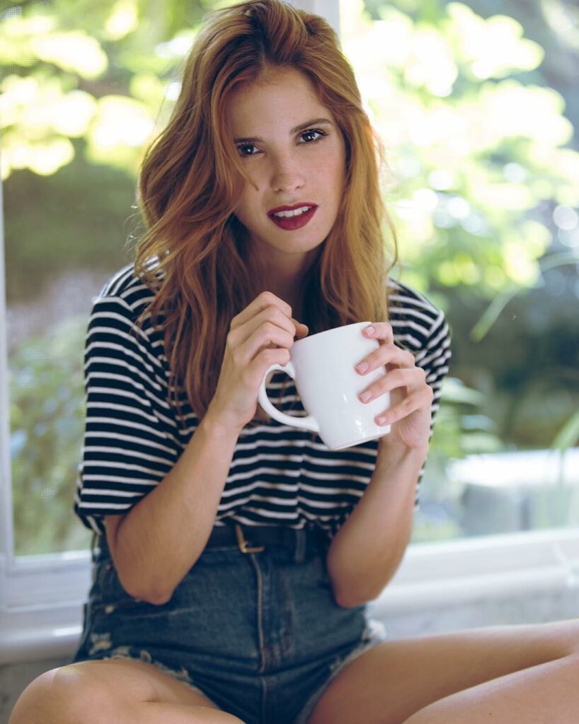 Muy natural tomando  @anitathomasph @gumimakeup @jofisima...