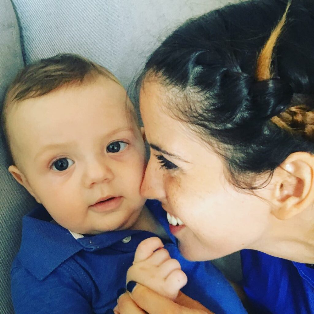 Sobriniando, Lolito de mi  Hablemos de ese pelo rubio que se asoma !!!! Jajajaja...