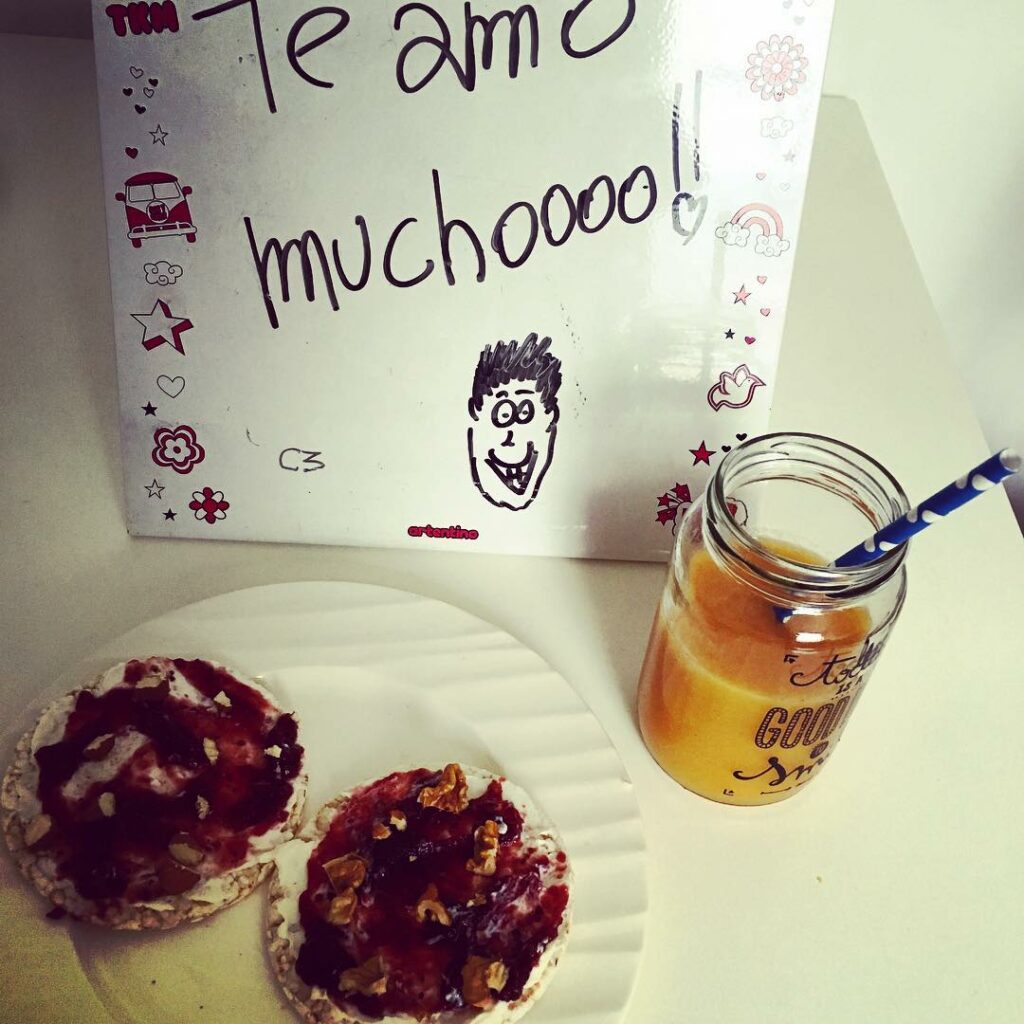 Buen día! Hoy me levante extrañando a @ruggeropasquarelli  por suerte me fui a p...