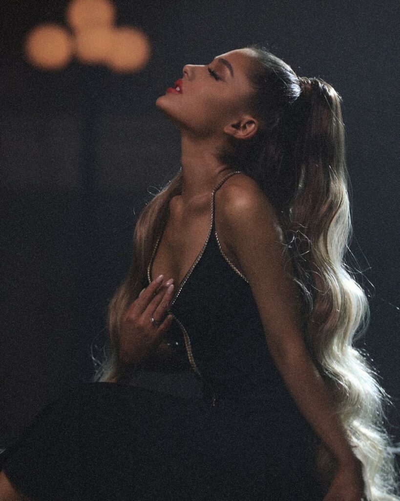 breathin video by @hannahluxdavis out now ...
