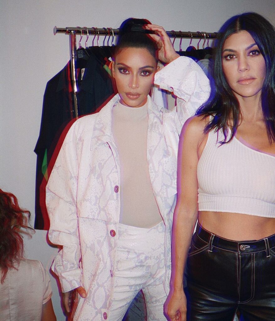I lied. She really is the most interesting to look at... @kourtneykardash...
