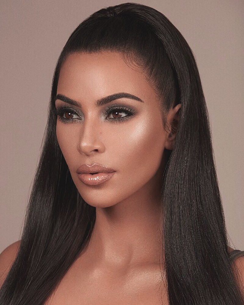 SO EXCITED TO ANNOUNCE MY @kkwbeauty HOLIDAY COLLECTION!!! KKW Beauty Glam Bible...