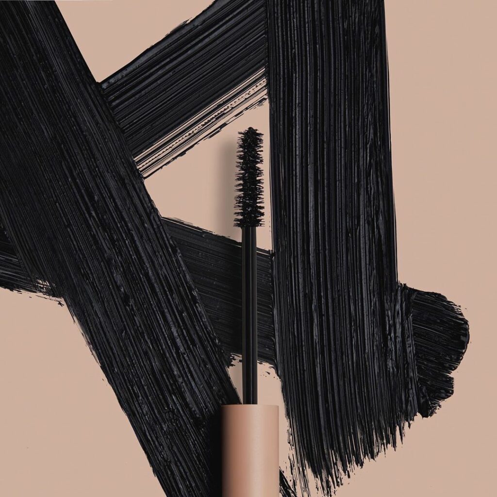 An intense black, the first ever #KKWBEAUTY Mascara instantly defines and create...
