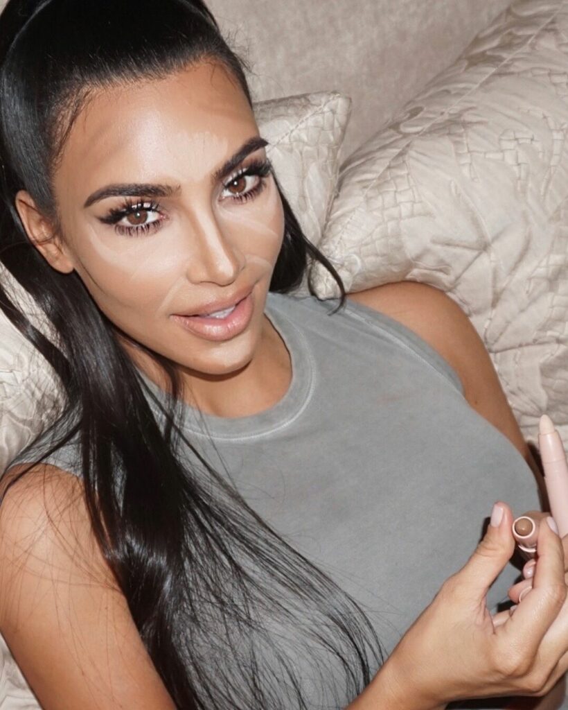 I literally can’t live without my Crème Contour and Highlight! Available at KKWB...
