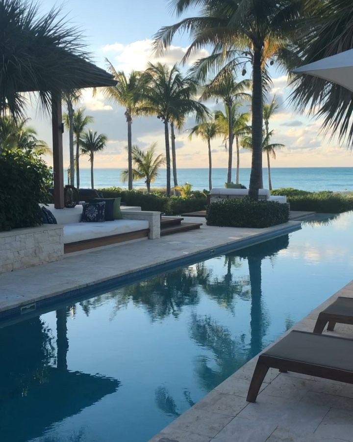hello paradise ...