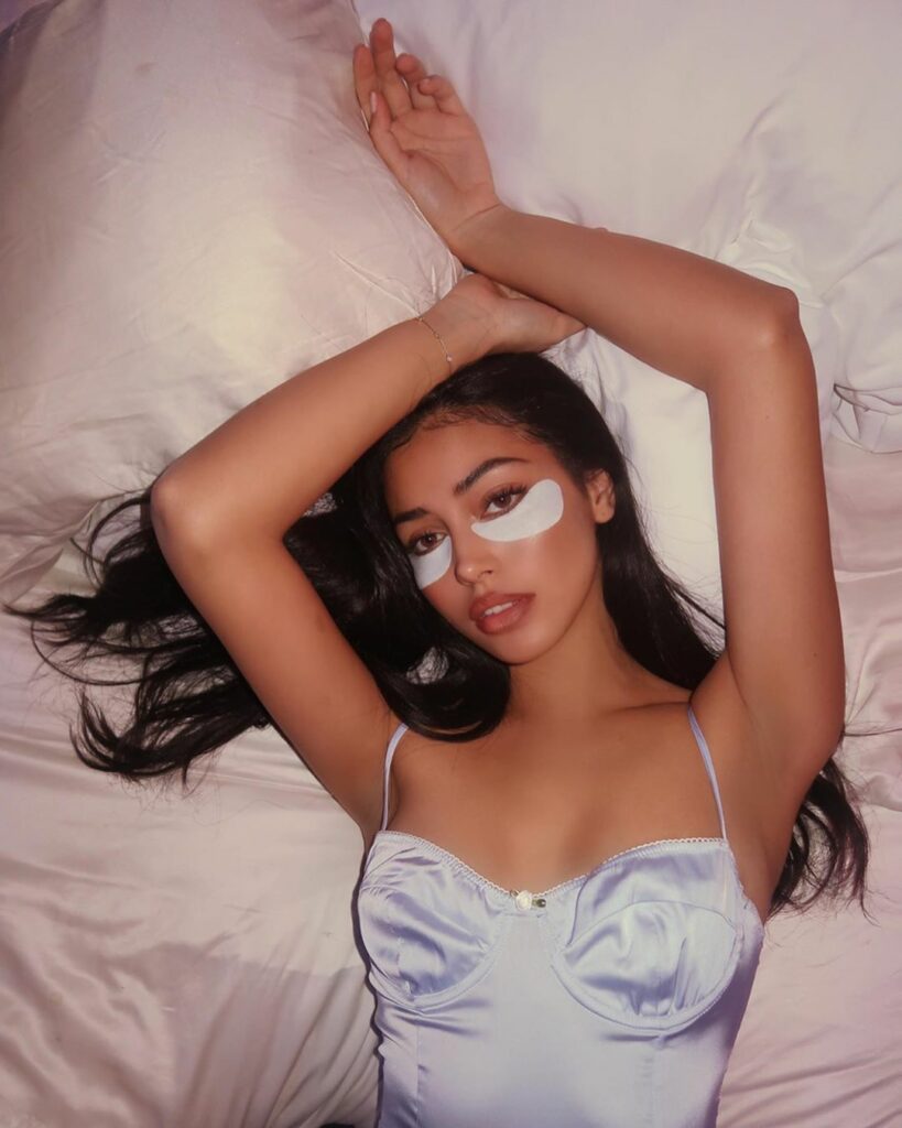 zzz 
@revolve...