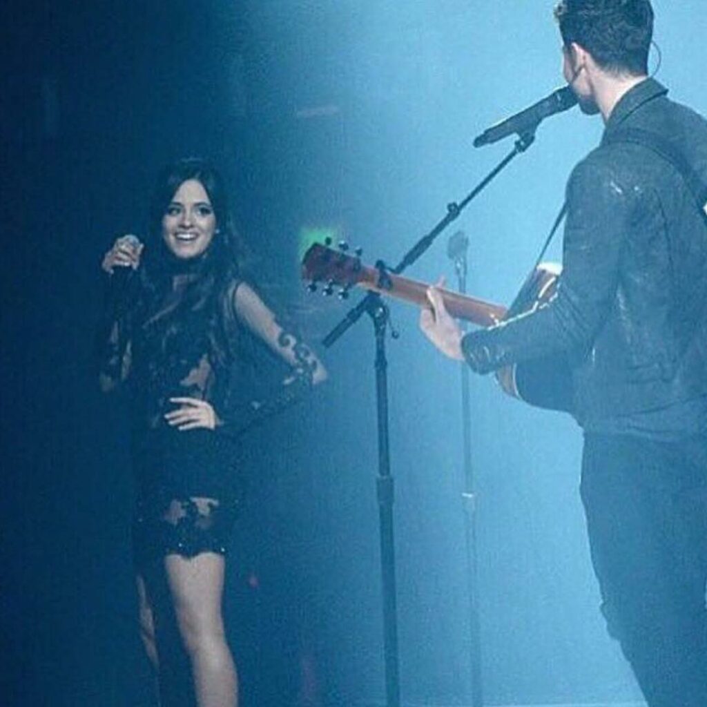 hi @shawnmendes...