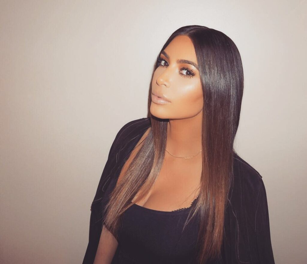 Cocktails with Khloe vibes today! Hair @justinemarjan Make Up @makeupbyariel...