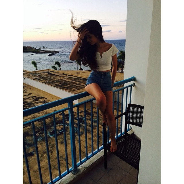 QUE RICO PUERTO RICOOOOO *celia Cruz voice* eres una bellezaaa...