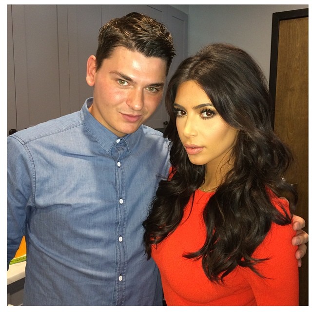 Tried my old school glam look today with curly hair by Kevin Ryan & make up by @...