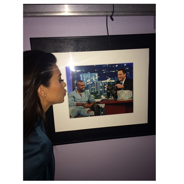 I'm at Jimmy Kimmel and look who I see... Tune in tonight!...