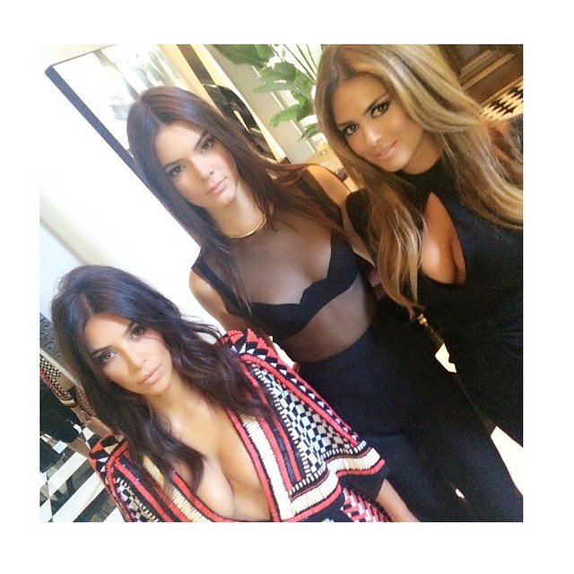 Before MTV Awards @carladibello @kendalljenner...