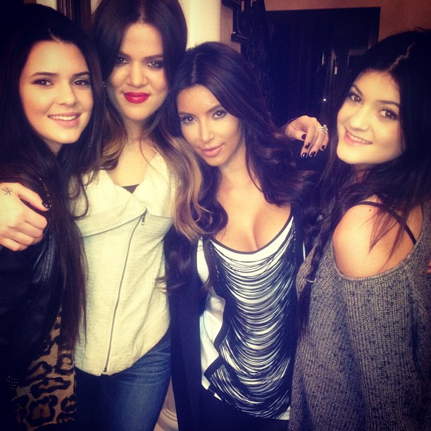 Family dinner tonight! I love my sissy's!!!...