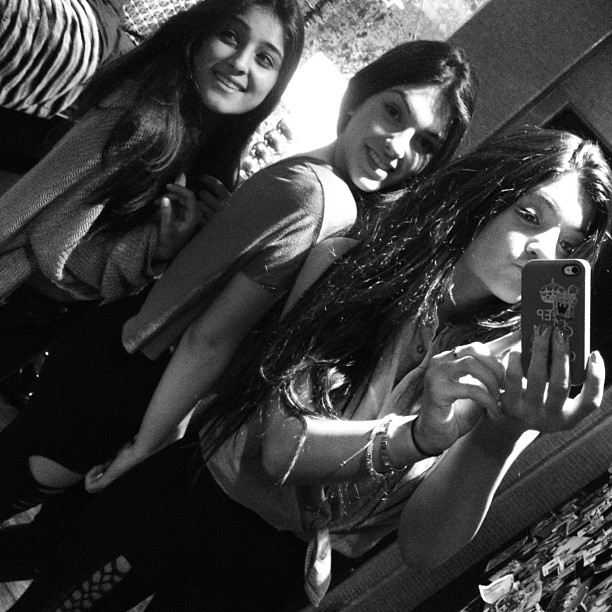 Sleepover with my mains @andreanromero @juliafriedmann @sofiarichie1...