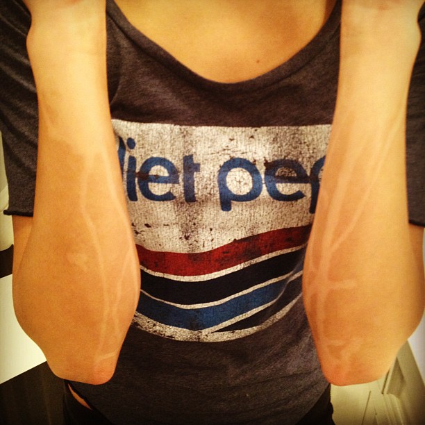 Spray tan probz @kendallnjenner...