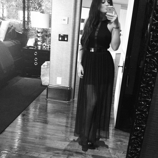In all black tonight..:) feels so good ...