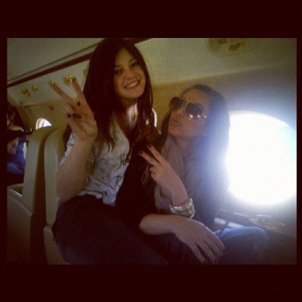 Even the little sisters are coming to Vegas! #DinnerOnly...