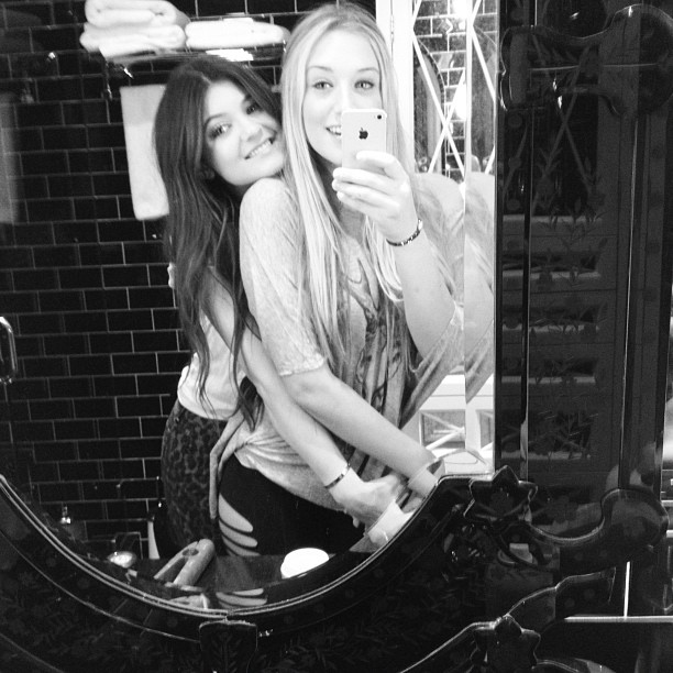 Oh hai best friend. #chillnight ...
