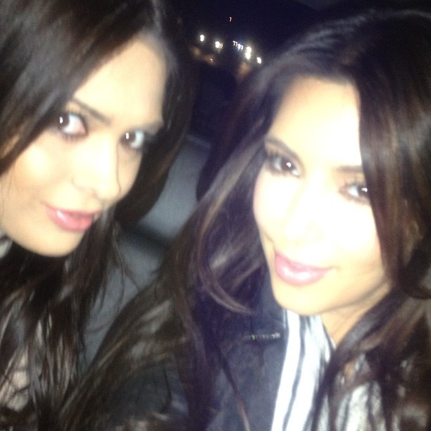 Chillin with @carladibello... Where is my nose in this pic! LOL...