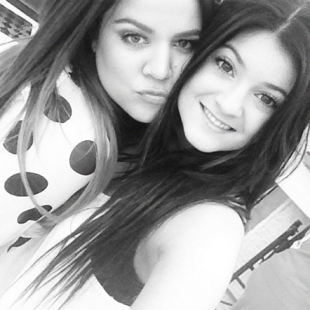Hi Khlo :)...