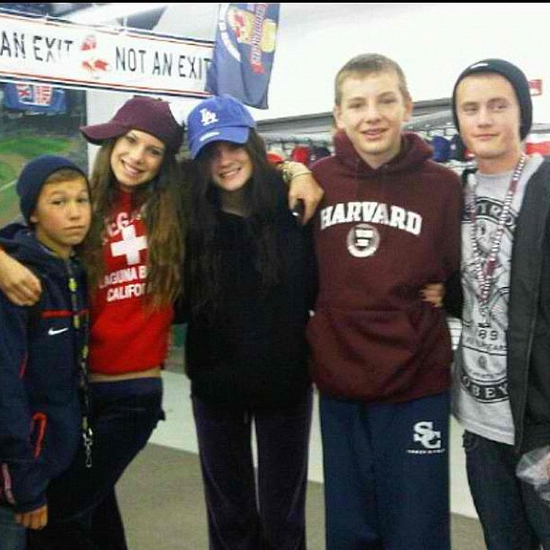 Stole this from @matthewmcgraw lol I love you guys...