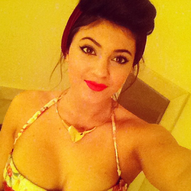Love the retro look :)...