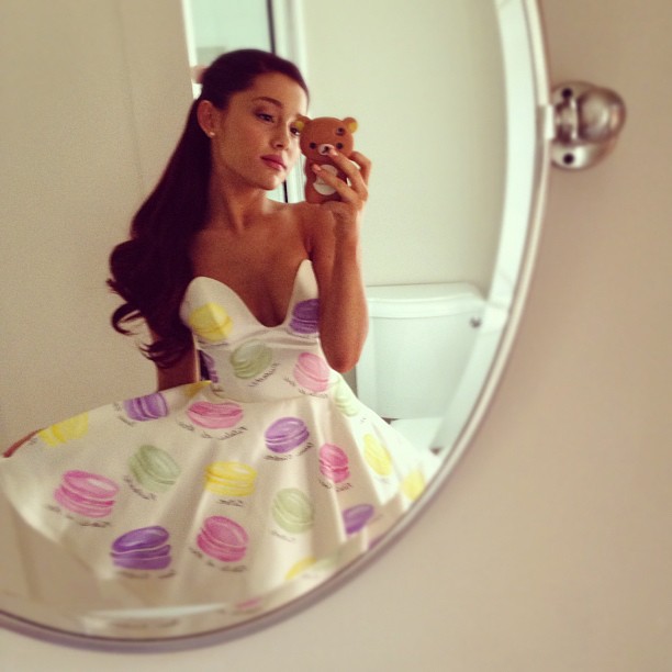 1 more macaroon dress pic... They kinda look like pretty patties from sponge bob...