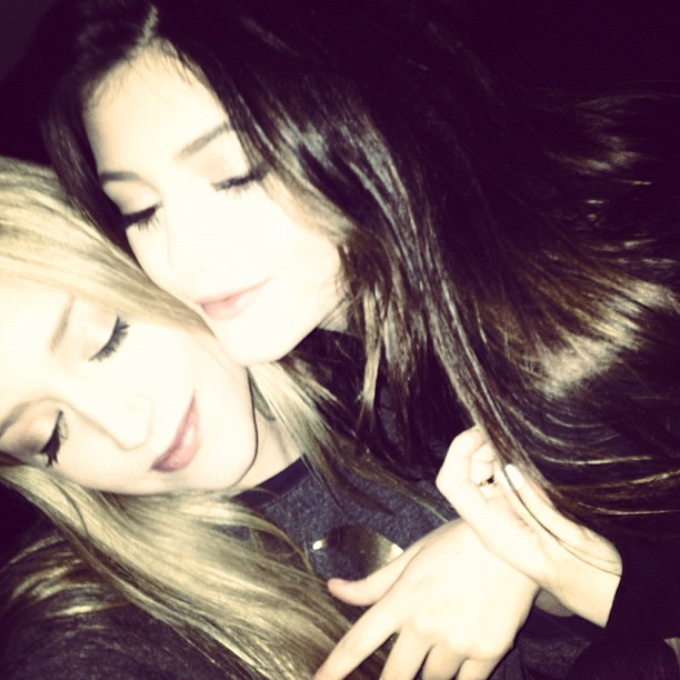 Hehe BFF...