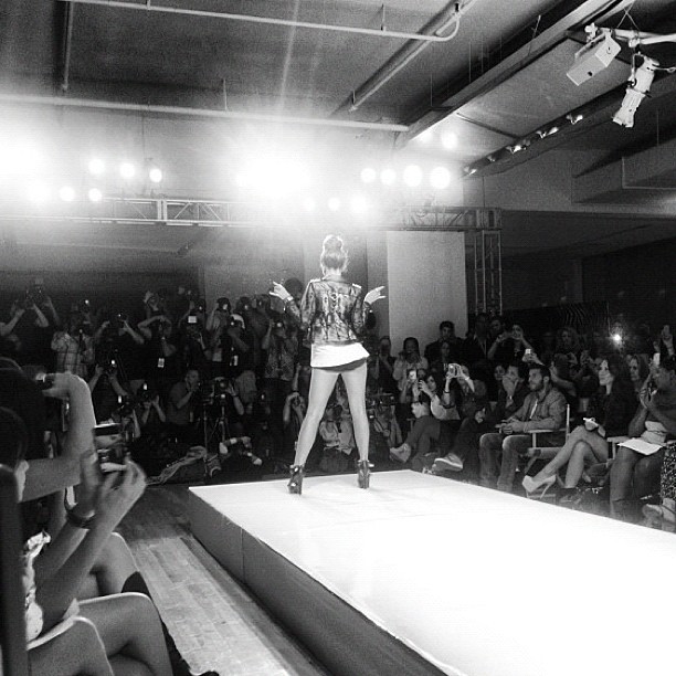 Lights camera action @kylieejennerr...