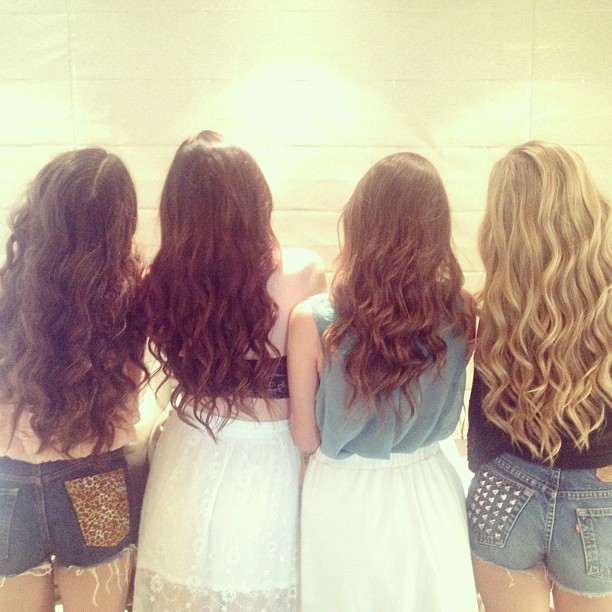 Went on a hair curling rant @juliafriedmann @sophiewoood @stassiebabeyy...