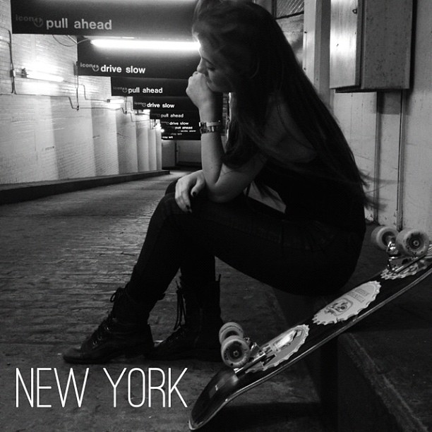 New York Nights >...