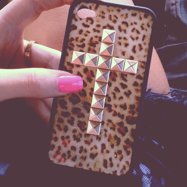 Cutest case @wildflowercases...