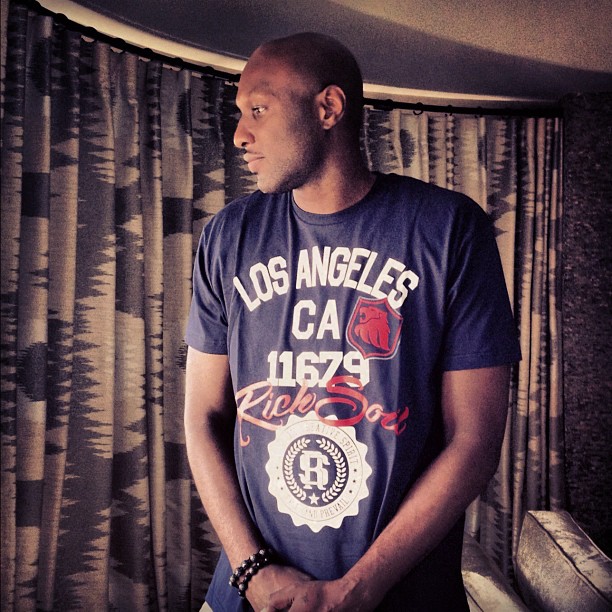 Loving @reallamarodom in his @rich_soil tee. God this man is hot. #Fuego #Burnin...