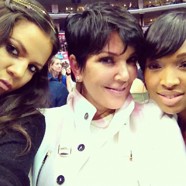 Clipper Time with @theeforevermalika @krisjenner...