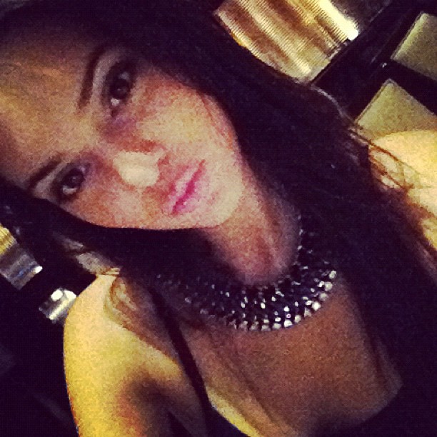 I love @kendalljenner soooooo much!!!! #SISTER...