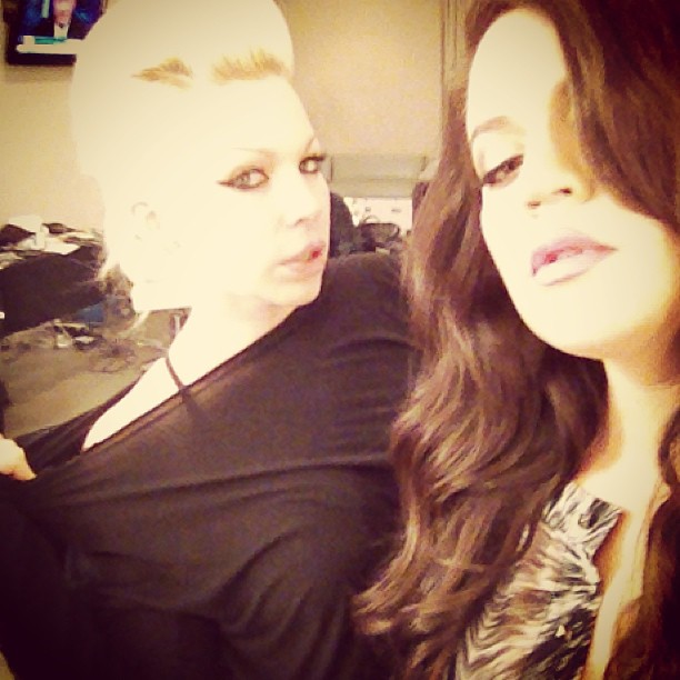 Pose off with @joycebonelli...