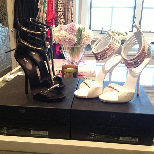 Oh hi gorgeous!!! I'm a sucker for @giuseppezanottiworld who wouldn't be?!?!...