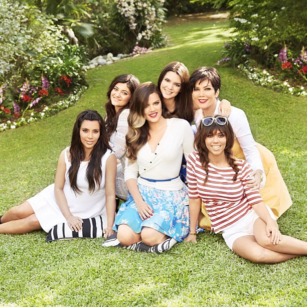 I can't believe Keeping Up premieres tomorrow at 9pm on E!!!!...
