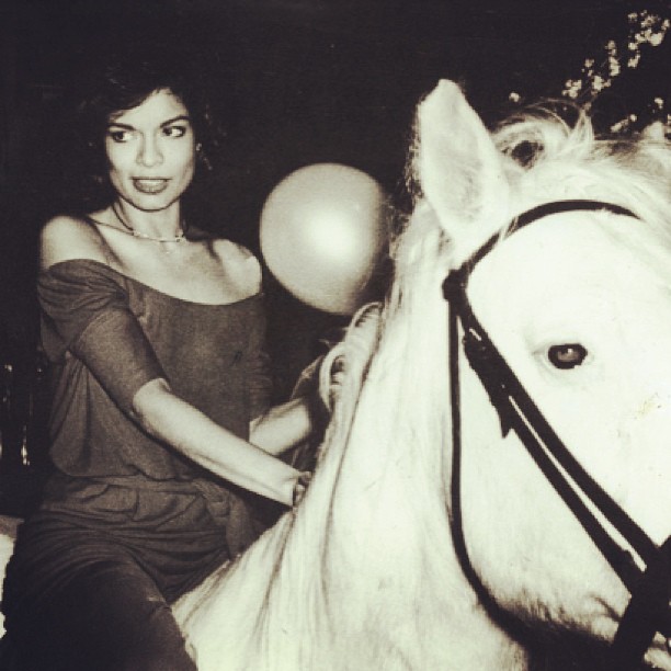 Bad bitch! That's how you make an entrance. #BiancaJagger...
